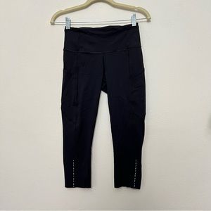 LULULEMON/ black cropped legging